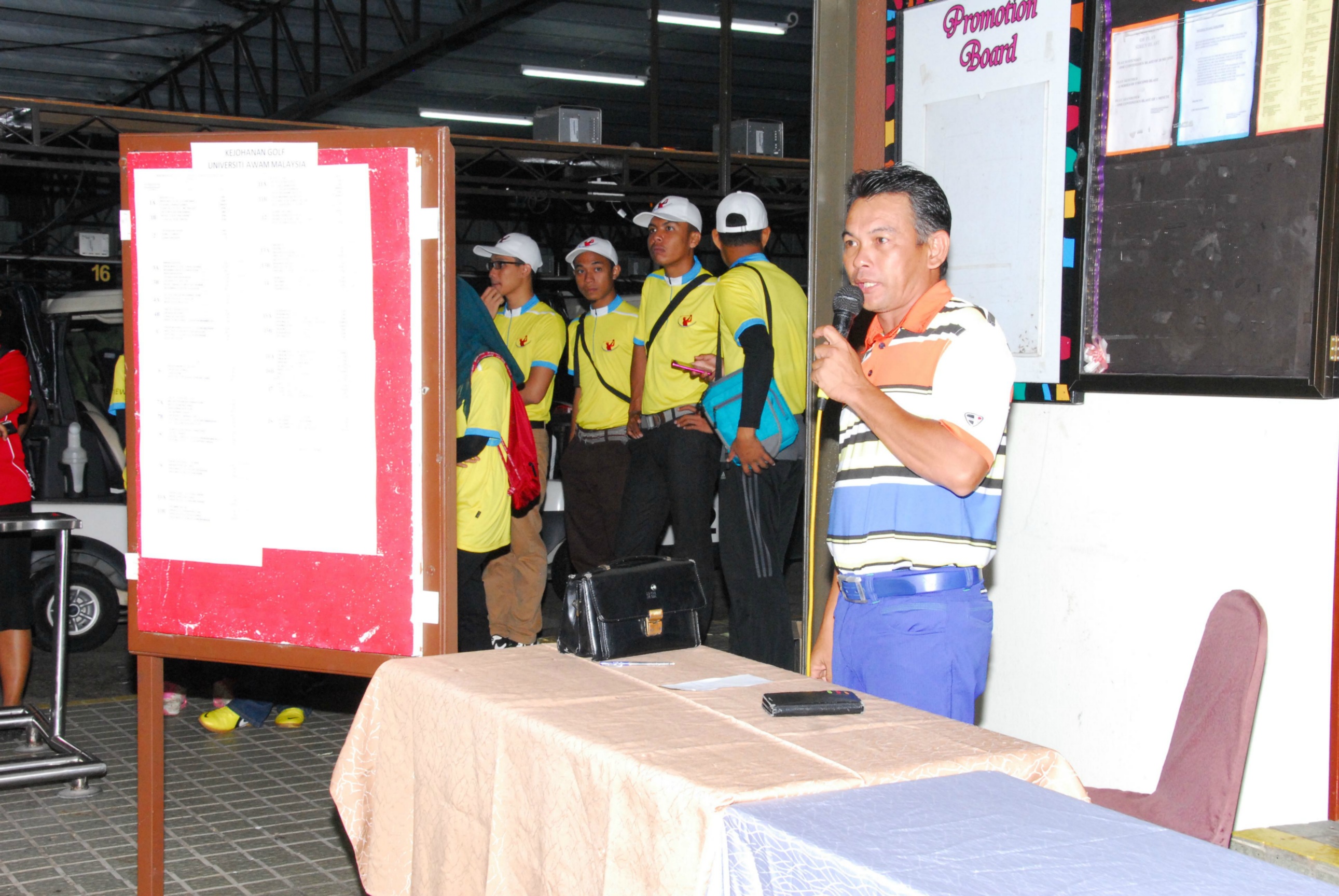 PRO15 157 GOLF DSC 0050.JPG